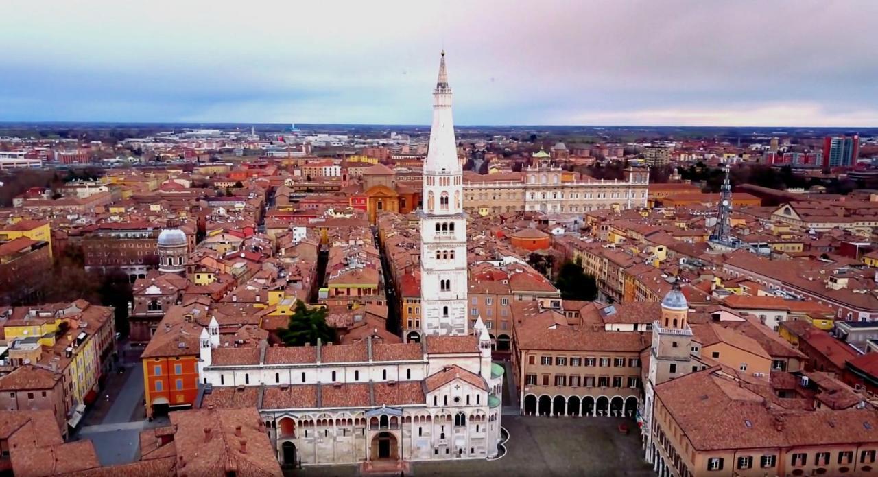 Modena Centro Junior Suite Buitenkant foto